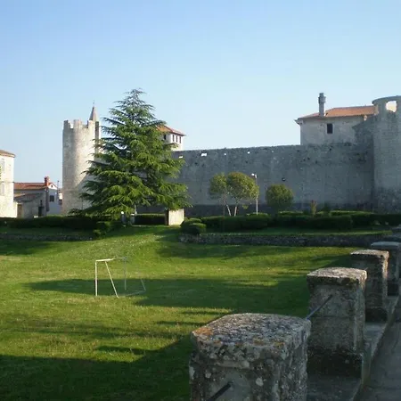 בית נופש Rustic San Vincenti Svetvinčenat