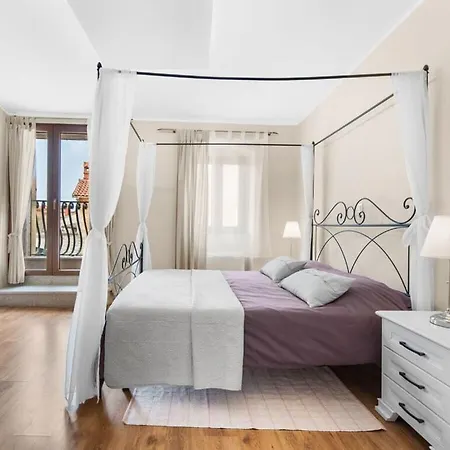 Rustic San Vincenti *