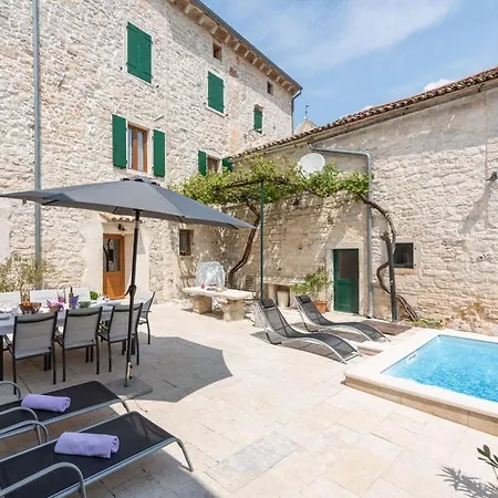 Сasa de vacaciones Rustic San Vincenti Svetvinčenat